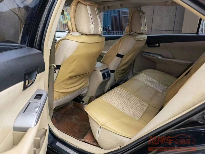 北京13年丰田凯美瑞2