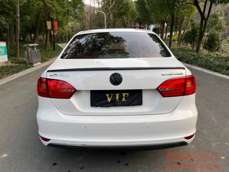 嘉兴14年大众速腾9