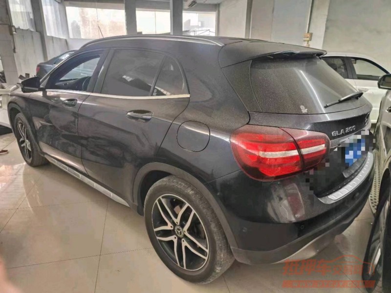 邯郸18年奔驰GLA4