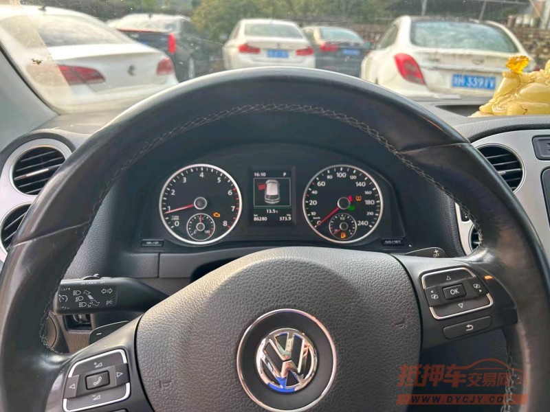 嘉兴16年大众途观3