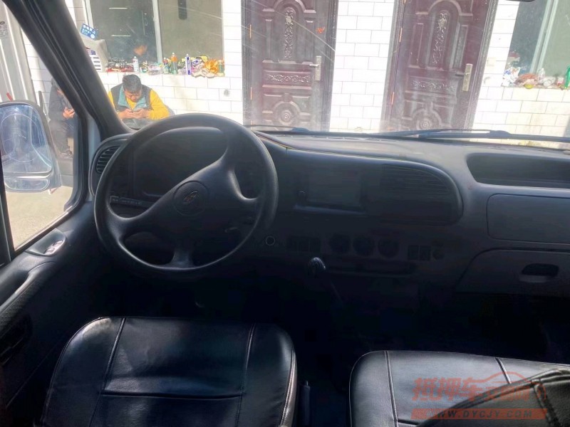 重庆15年福特全顺8