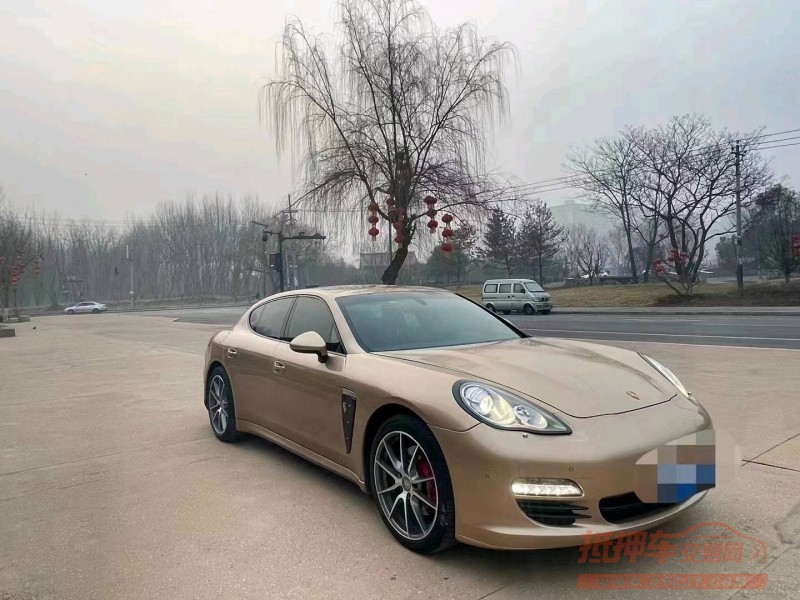 淮南12年保时捷帕拉梅拉1