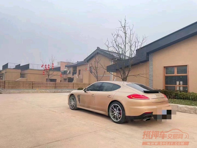 淮南12年保时捷帕拉梅拉5