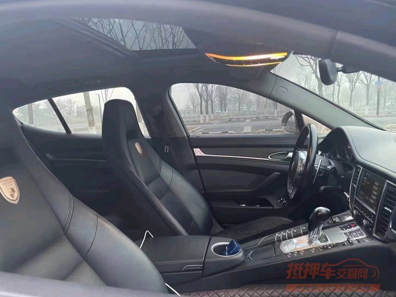 淮南12年保时捷帕拉梅拉6