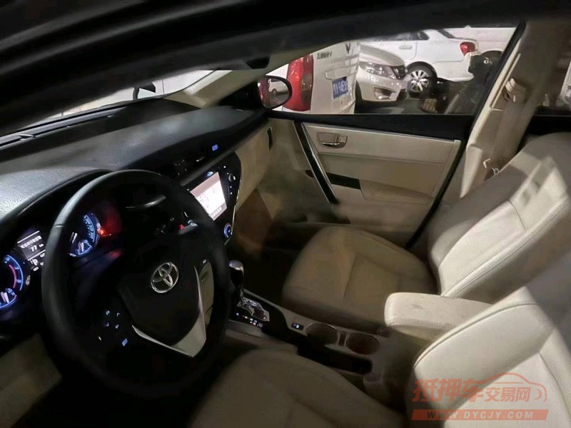 宜昌15年丰田卡罗拉3