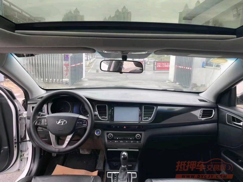 宜昌14年现代名图2