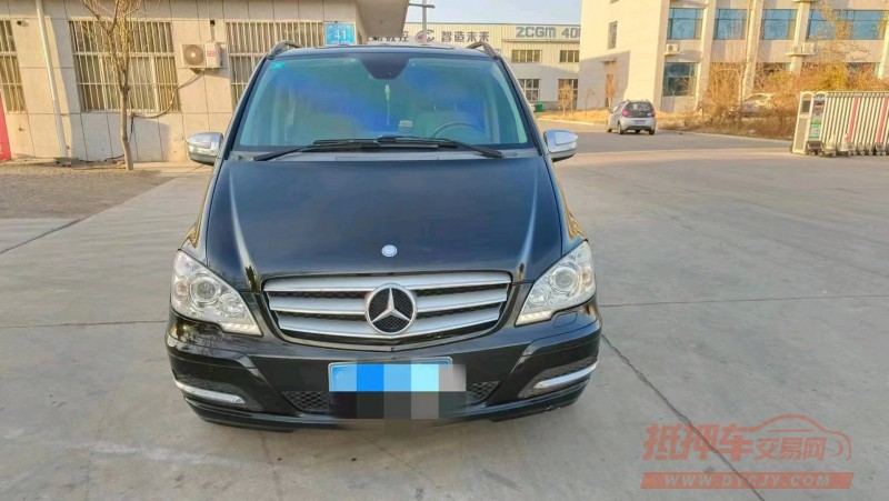 枣庄15年奔驰唯雅诺1