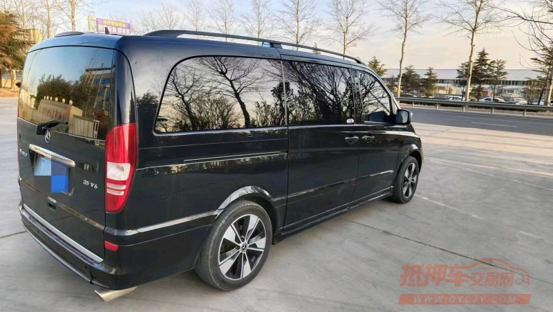 枣庄15年奔驰唯雅诺3