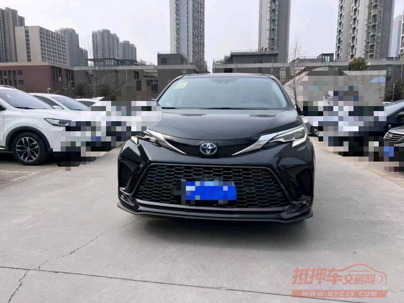 青岛23年丰田格瑞维亚1