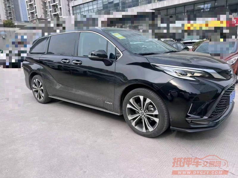 青岛23年丰田格瑞维亚2