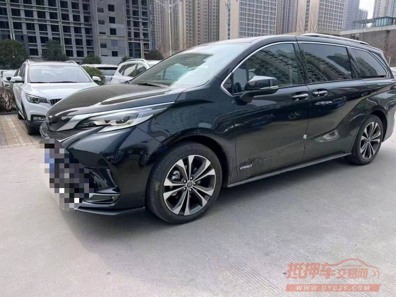 青岛23年丰田格瑞维亚3