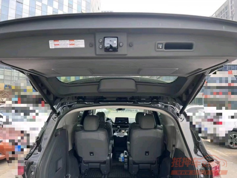 青岛23年丰田格瑞维亚5