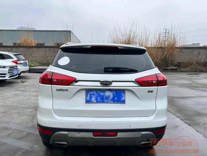 宜昌16年吉利博越9