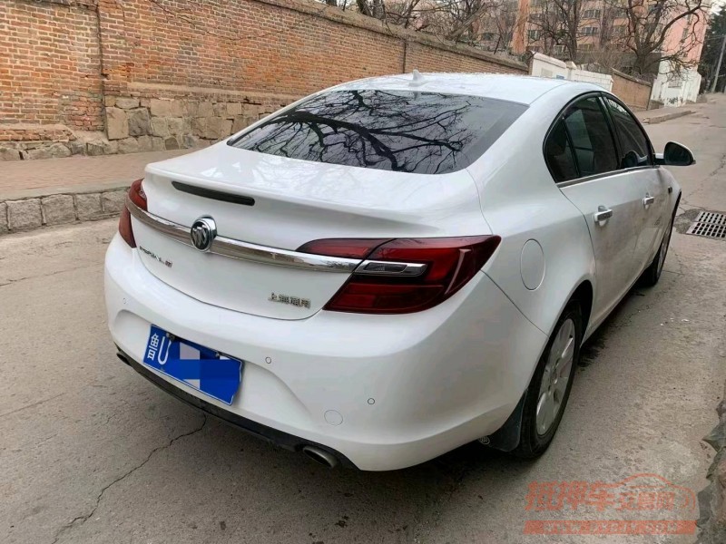 青岛15年别克君威7