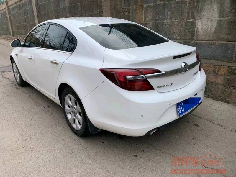 青岛15年别克君威9