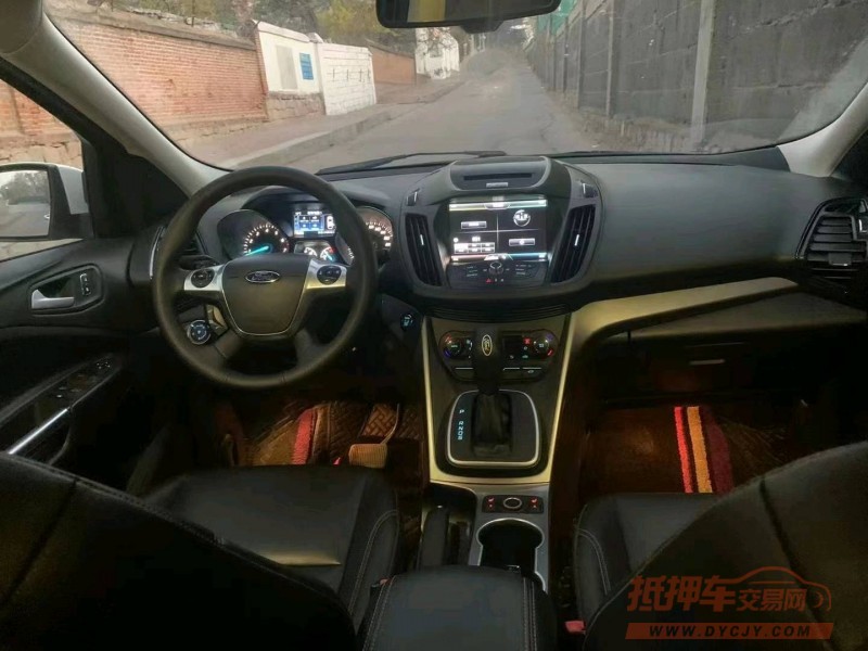 青岛16年福特翼虎4