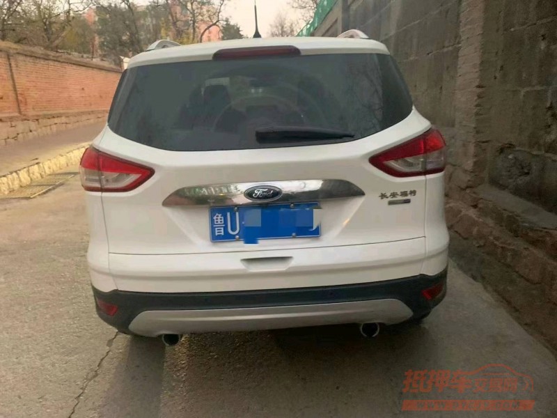 青岛16年福特翼虎8