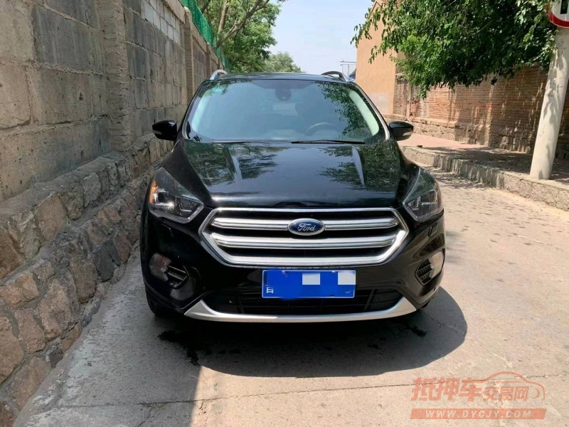 青岛17年福特翼虎1