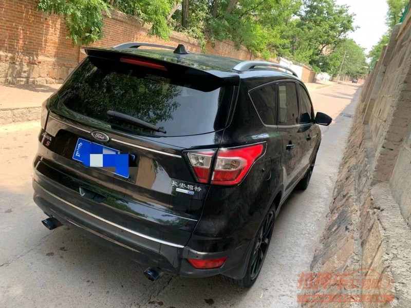 青岛17年福特翼虎7