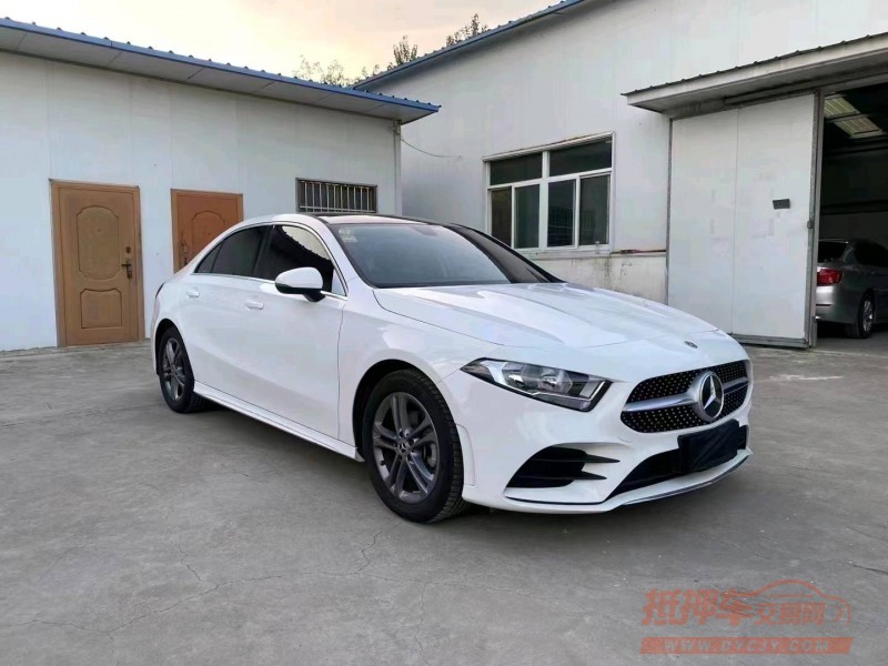 徐州21年奔驰A8