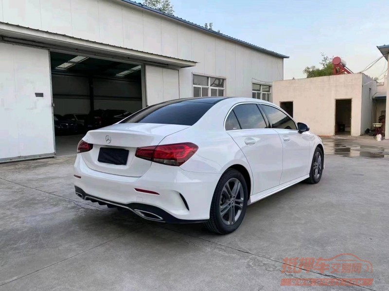 徐州21年奔驰A3