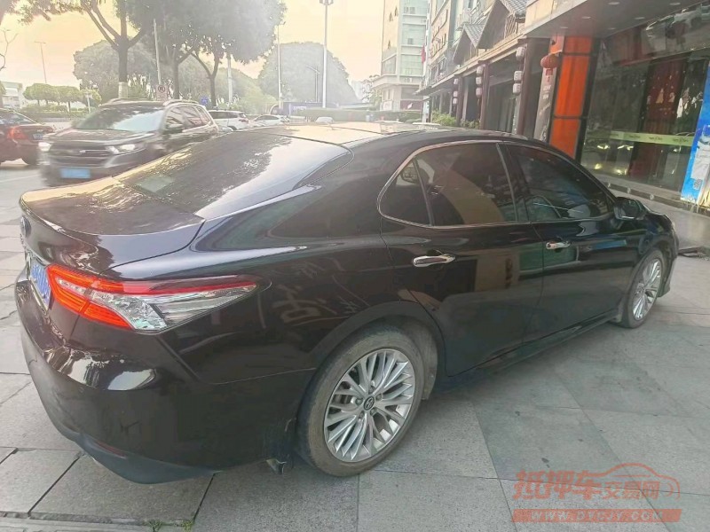 宜昌20年丰田凯美瑞4