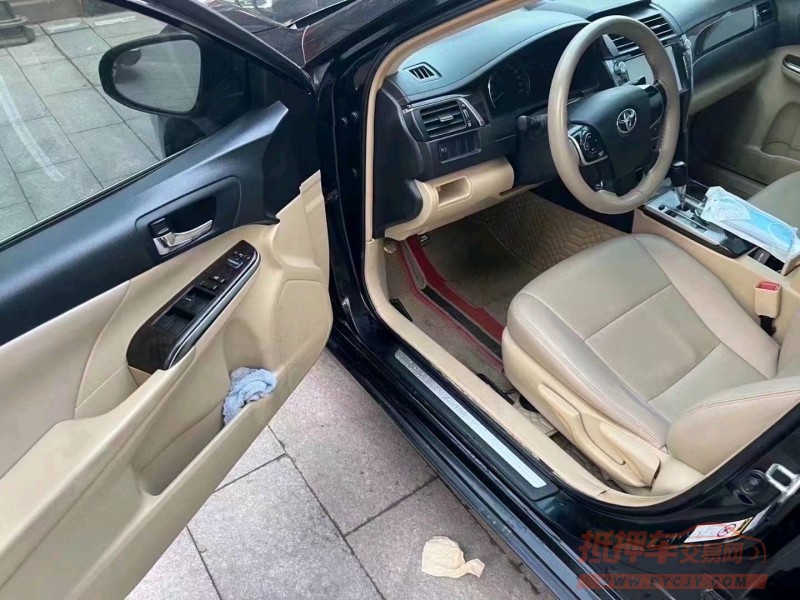 北京16年丰田凯美瑞7