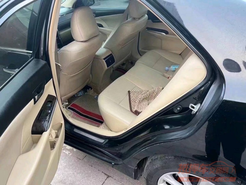 北京16年丰田凯美瑞3