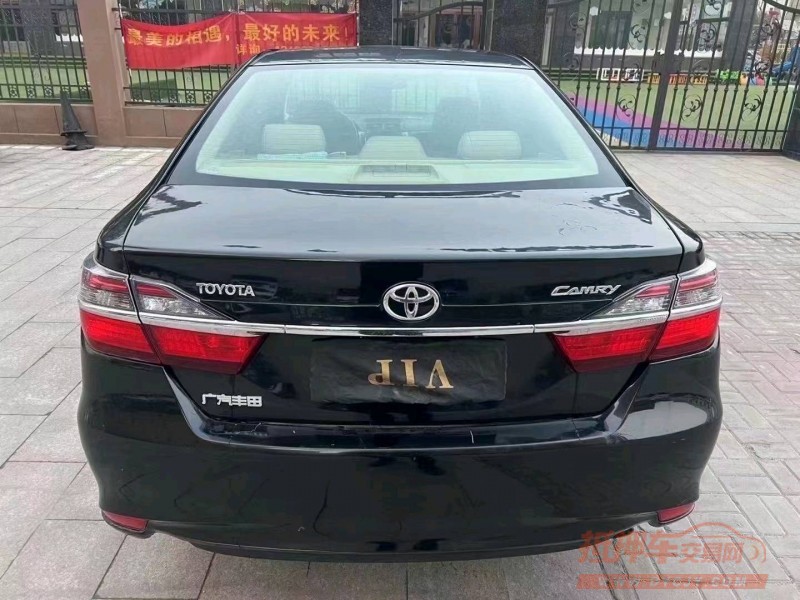 北京16年丰田凯美瑞1