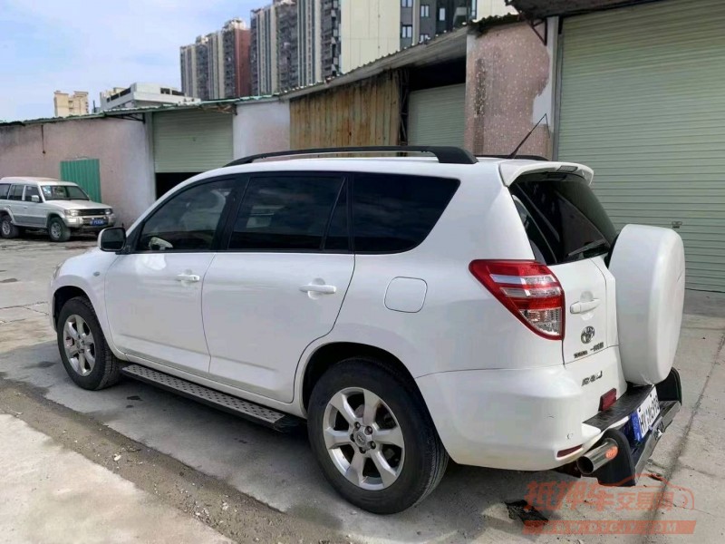 珠海13年丰田RAV45