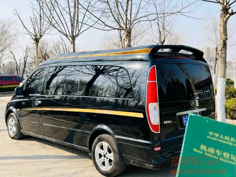 聊城12年奔驰威霆2