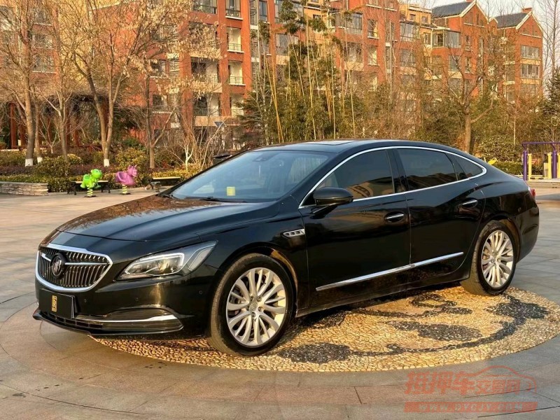 枣庄18年别克君越8