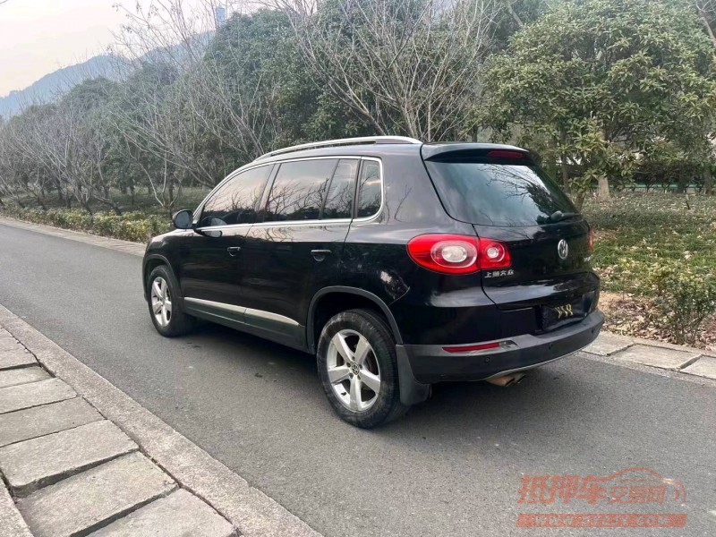 嘉兴13年大众途观8