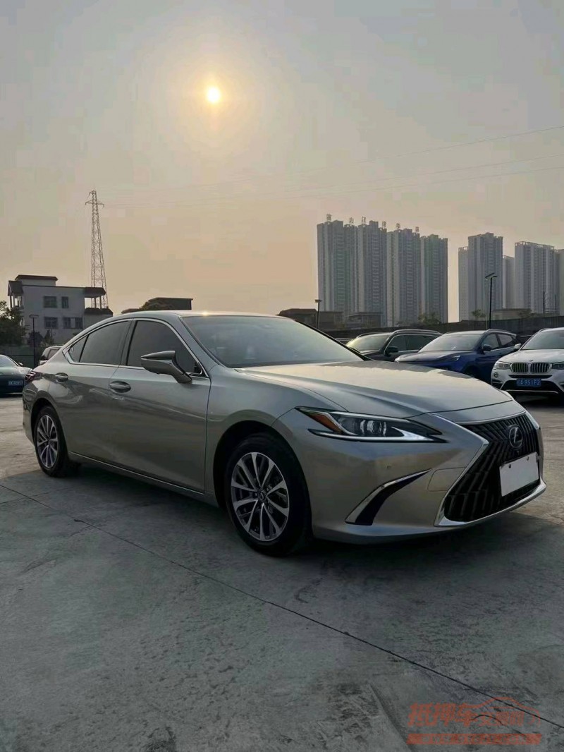 珠海22年雷克萨斯ES2