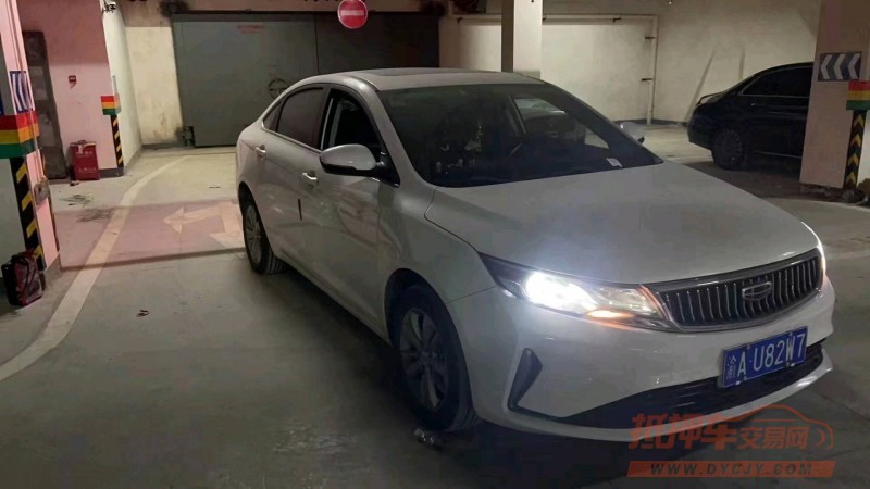 宜昌21年吉利帝豪GL1