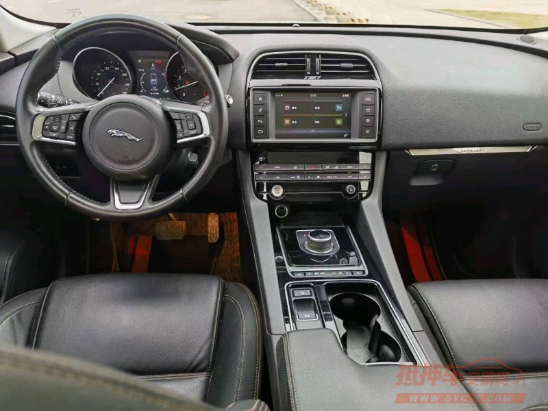 宜昌18年捷豹F-PACE5