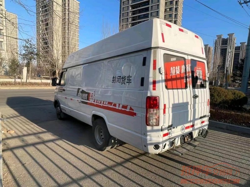 沈阳16年依维柯房车3