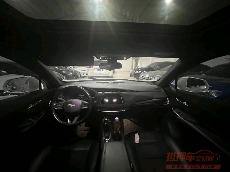 东莞20年凯迪拉克XT43