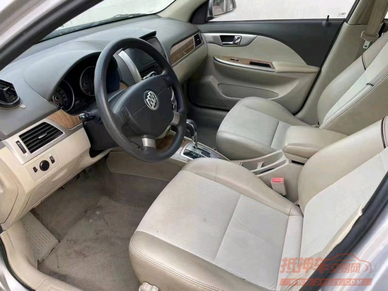 徐州16年别克凯越5