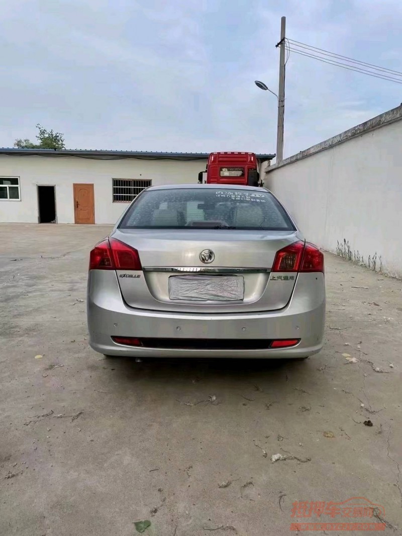 徐州16年别克凯越9