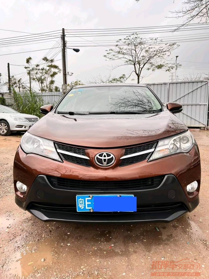 广州15年丰田RAV4荣放9