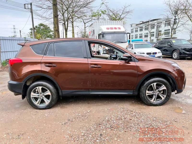 广州15年丰田RAV4荣放2