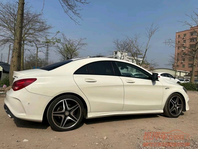 广州16年奔驰CLA1