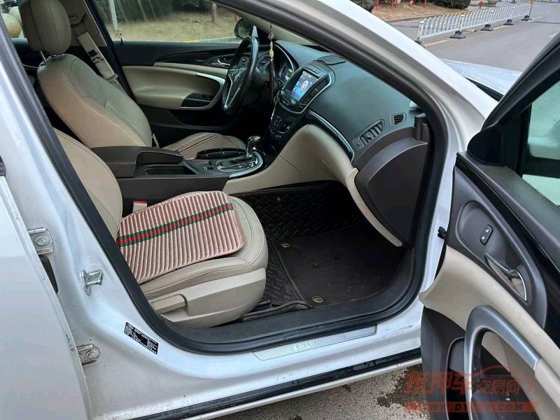 潍坊15年别克君威6