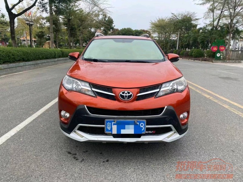 珠海15年丰田RAV4荣放1