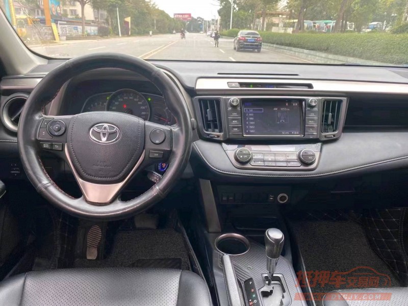 珠海15年丰田RAV4荣放2