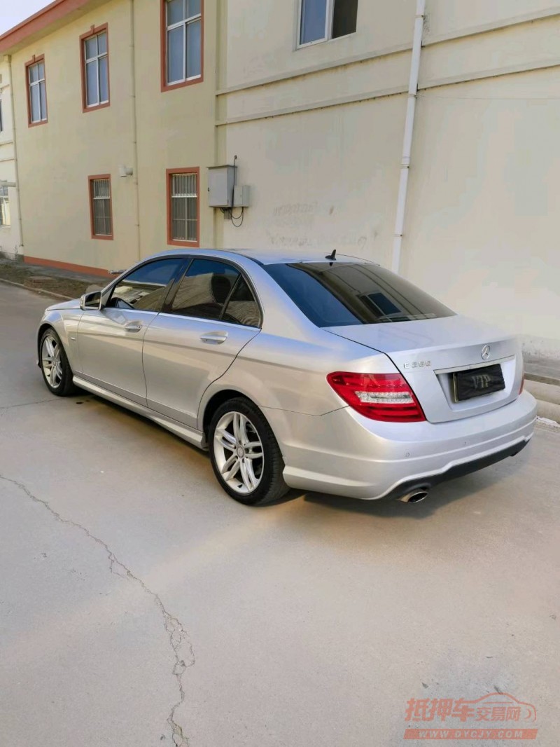 青岛14年奔驰C8