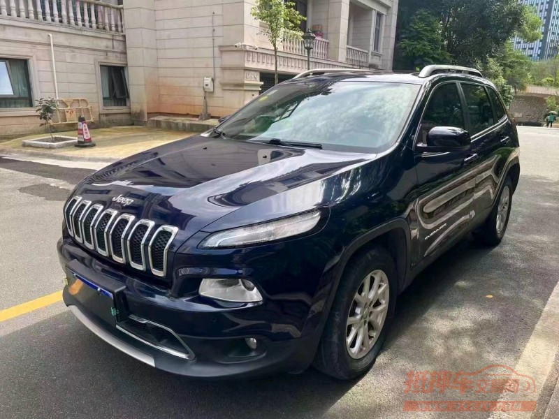 珠海16年Jeep自由光2
