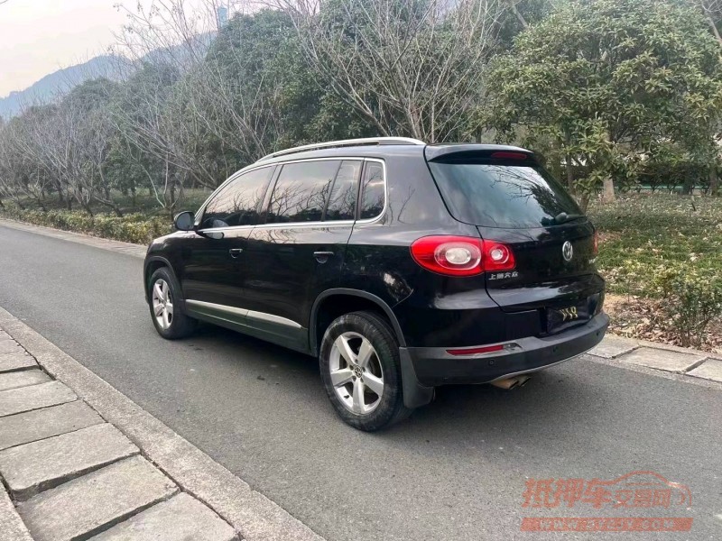 嘉兴13年大众途观8