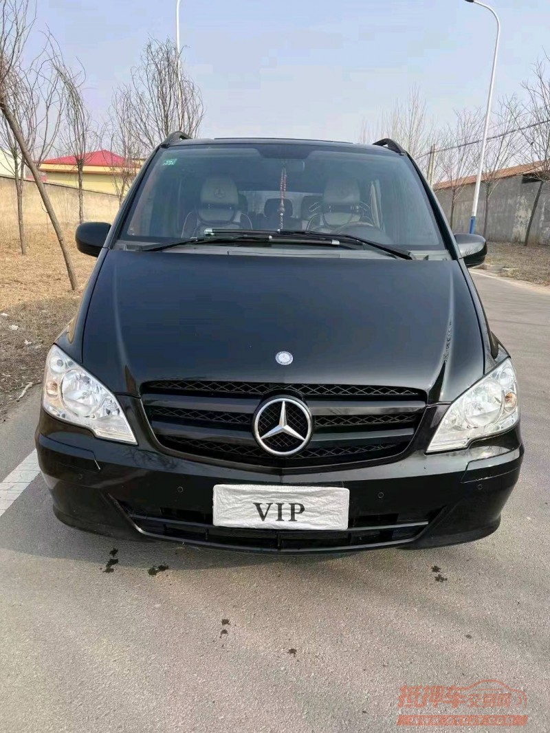 邢台16年奔驰威霆8